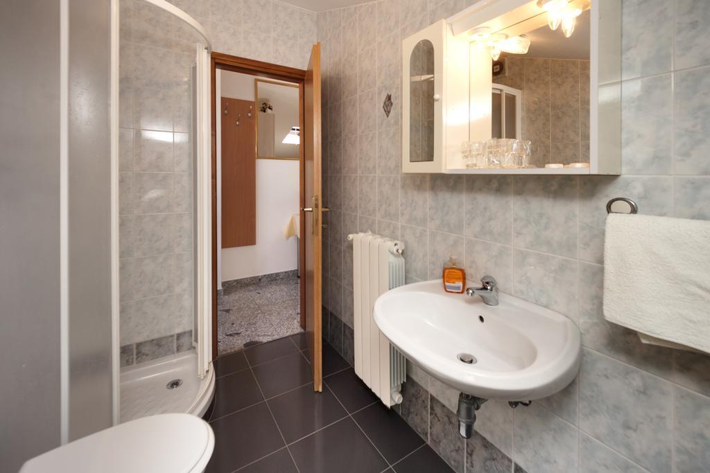 Apartments Prekalj Poreč Szoba fotó